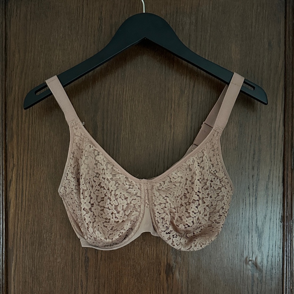 Chantelle Norah Lace Underwire Bra in Taupe - 34H